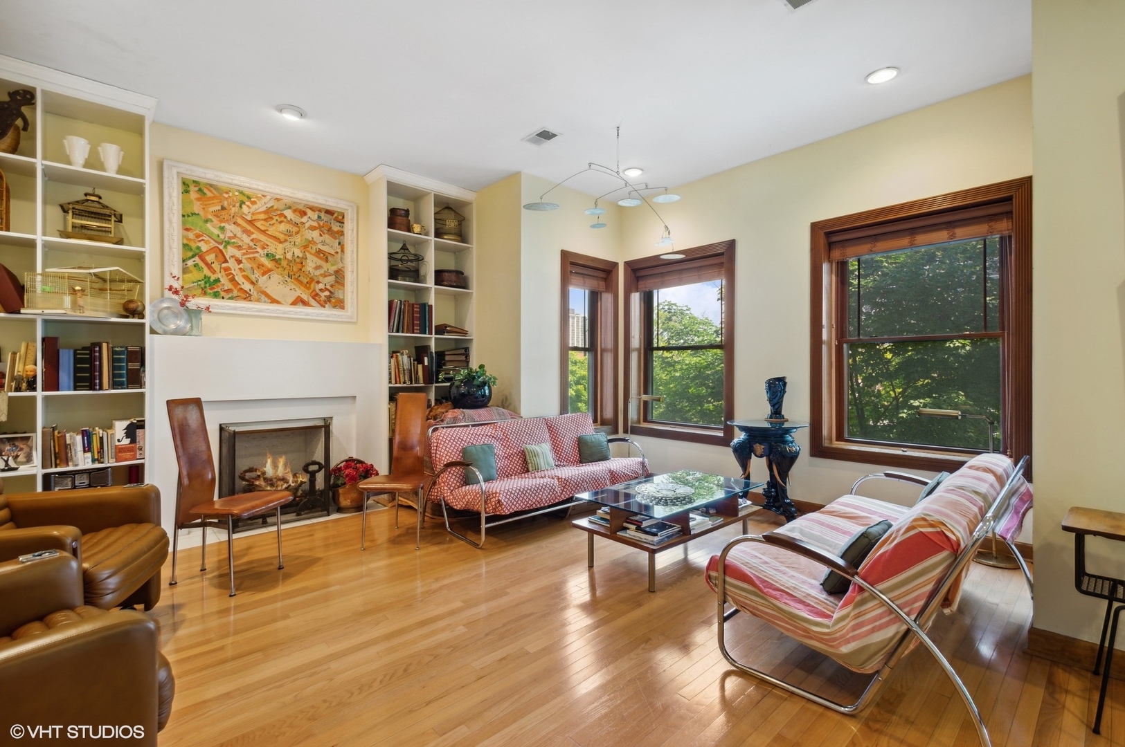 4334 N Sheridan Road Unit: 2