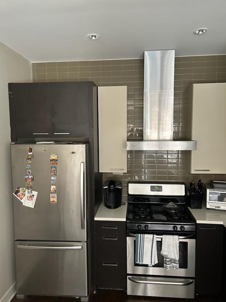 1429 N Sedgwick Street Unit: 2N