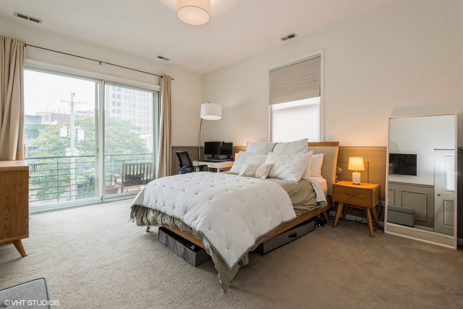 2026 W Pierce Avenue Unit: 6