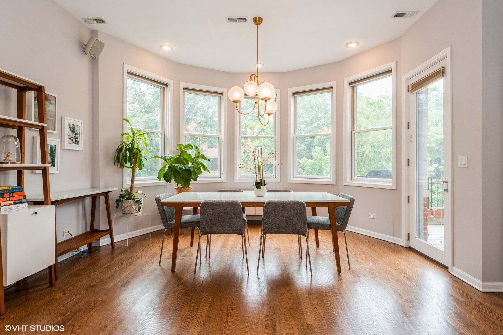 2026 W Pierce Avenue Unit: 6