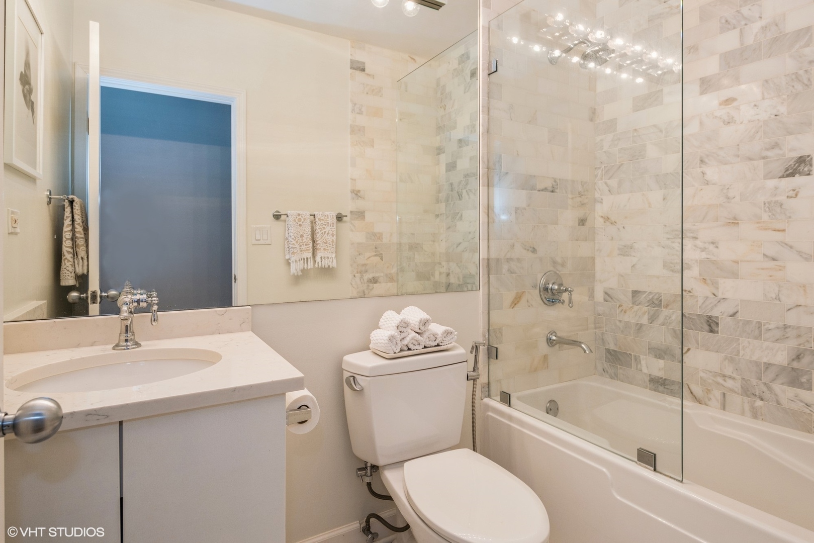 2026 W Pierce Avenue Unit: 6