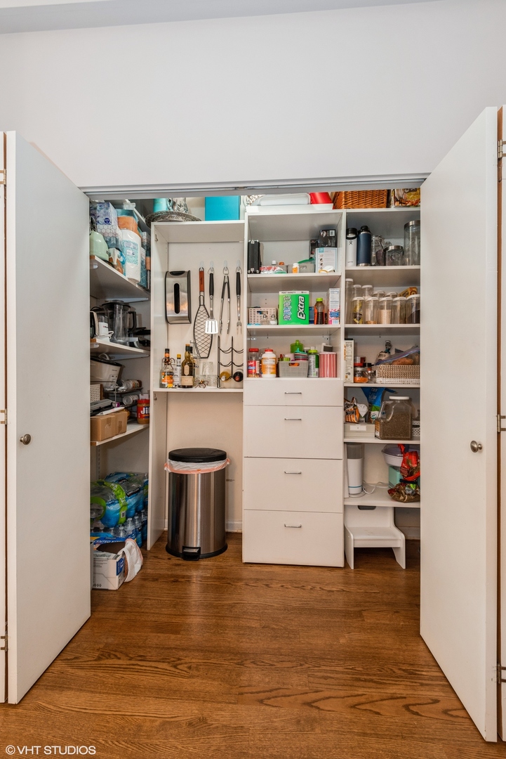 2026 W Pierce Avenue Unit: 6