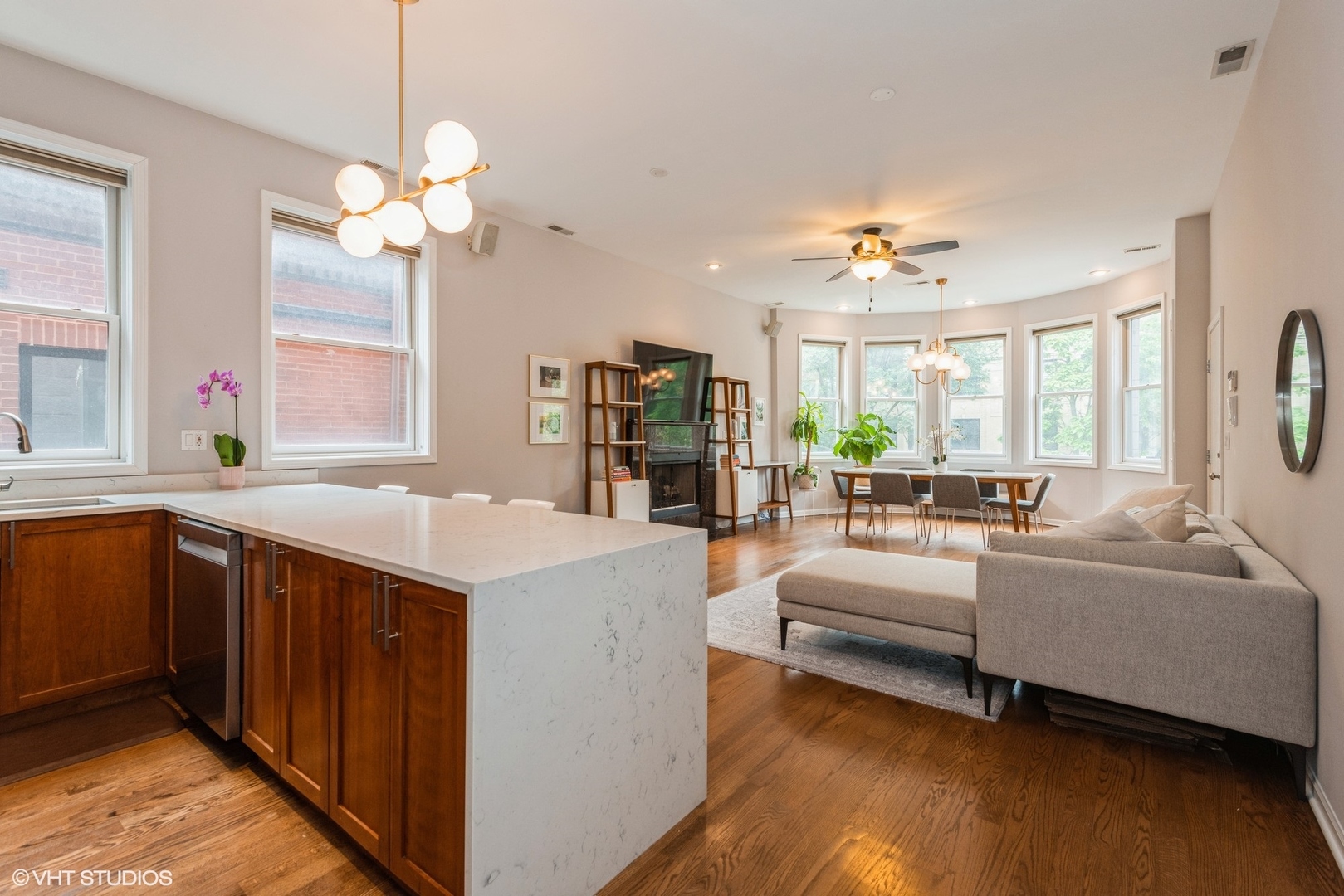 2026 W Pierce Avenue Unit: 6