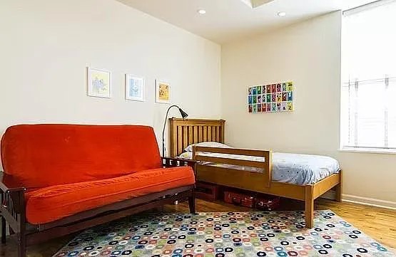 2762 N Lincoln Avenue Unit: 303