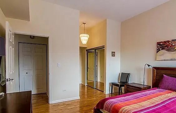 2762 N Lincoln Avenue Unit: 303