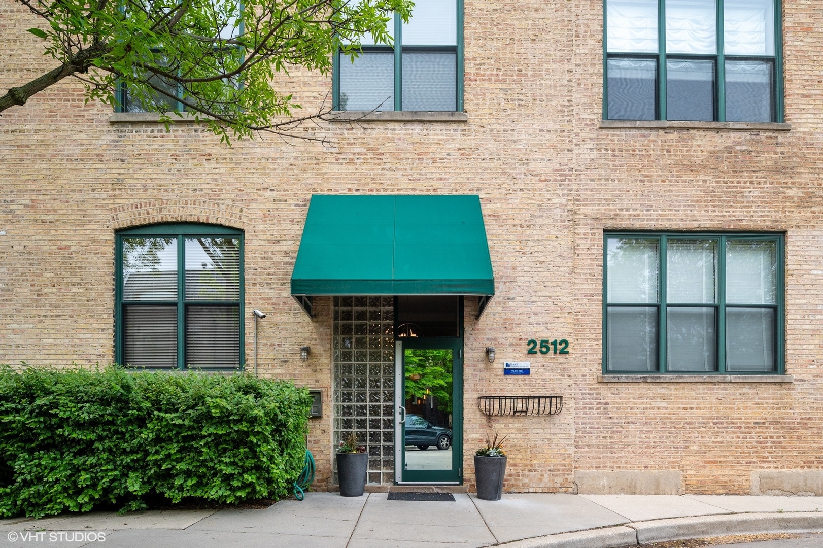 2512 N Bosworth Avenue Unit: 408