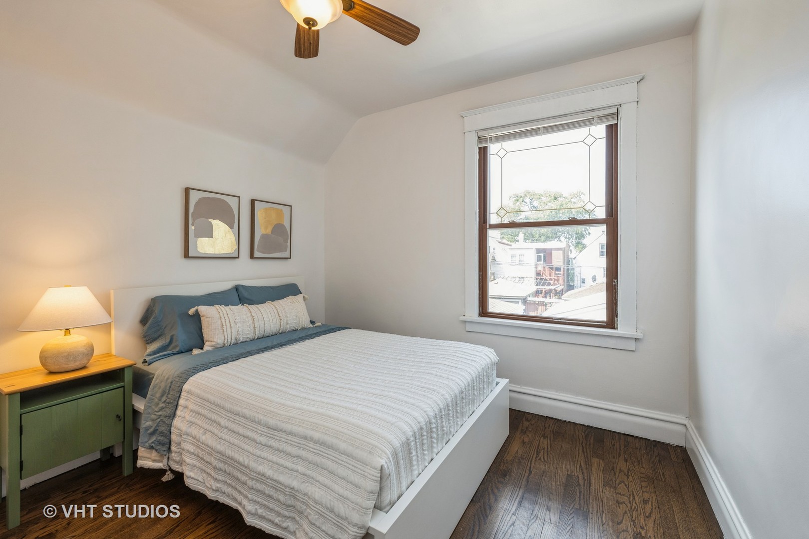 4648 N Springfield Avenue