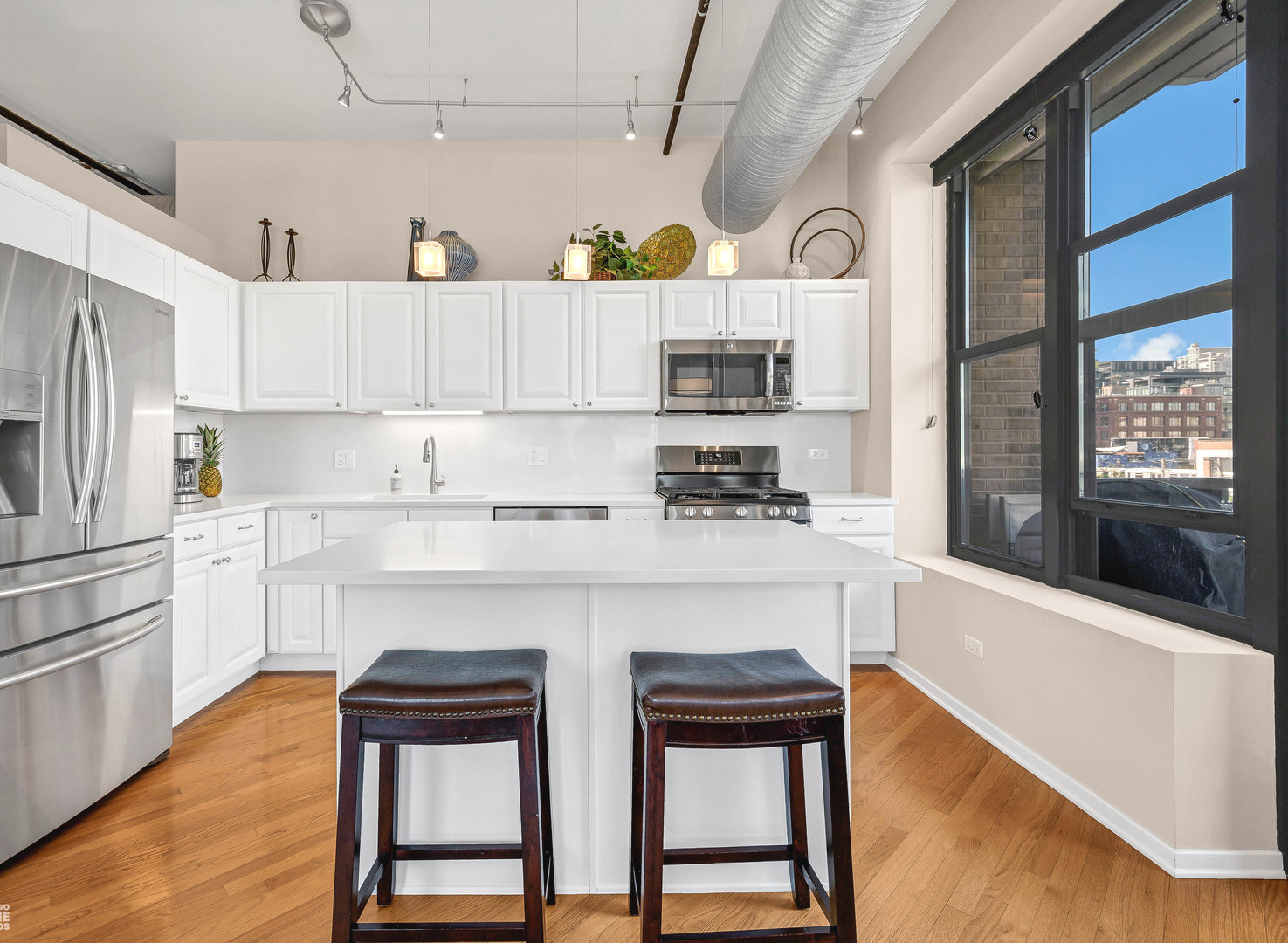 849 N Franklin Street Unit: 404
