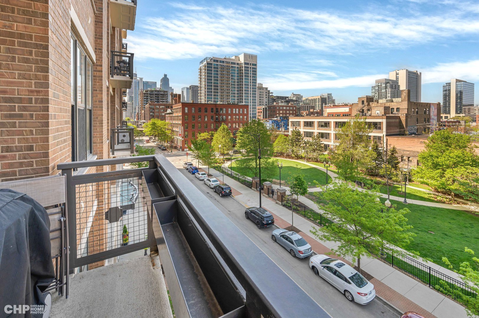 849 N Franklin Street Unit: 404