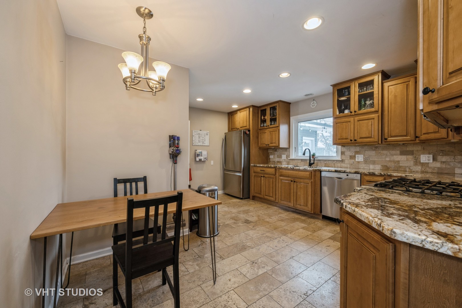 914 Rosemary Terrace