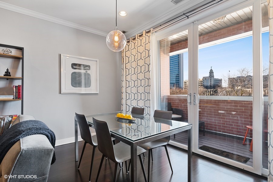 825 N Hudson Avenue Unit: 3D