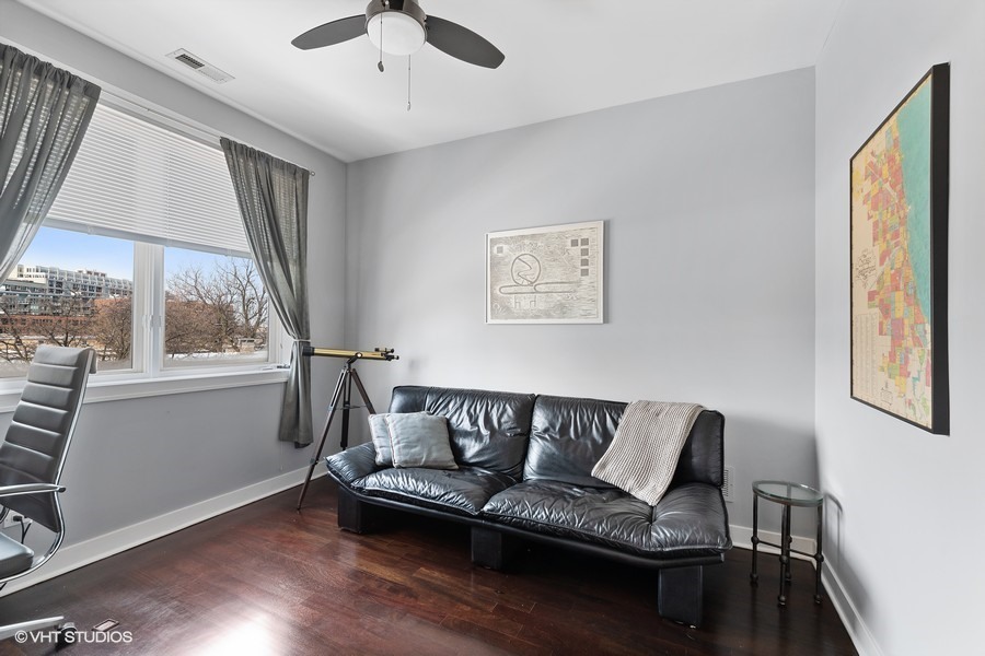 825 N Hudson Avenue Unit: 3D