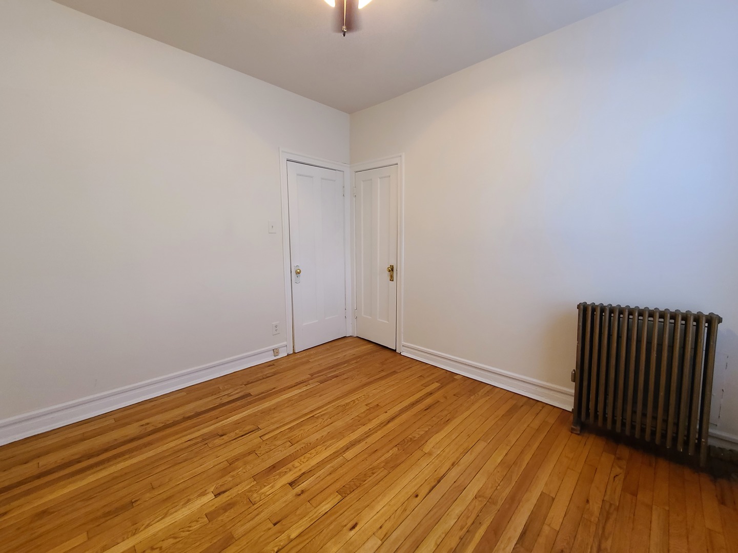 707 W Cornelia Avenue Unit: 3R