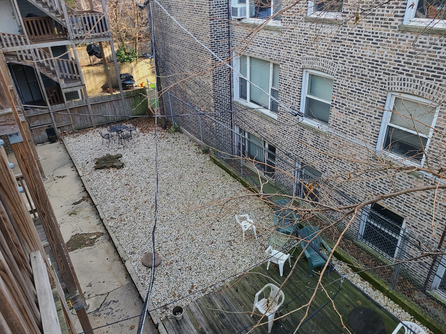 707 W Cornelia Avenue Unit: 3R