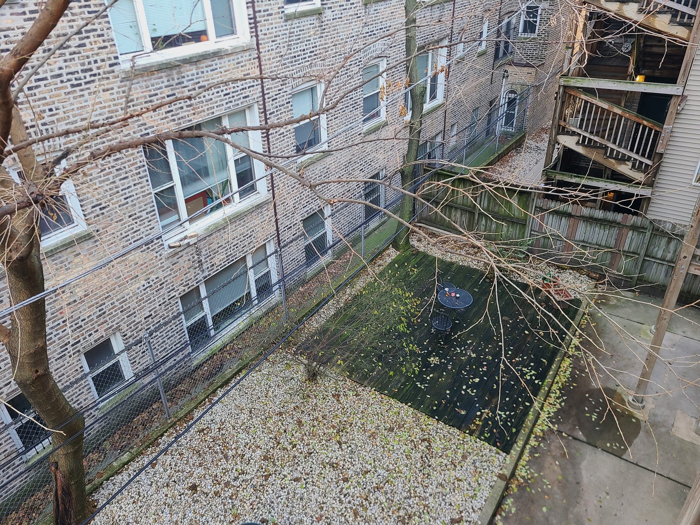 707 W Cornelia Avenue Unit: 3R