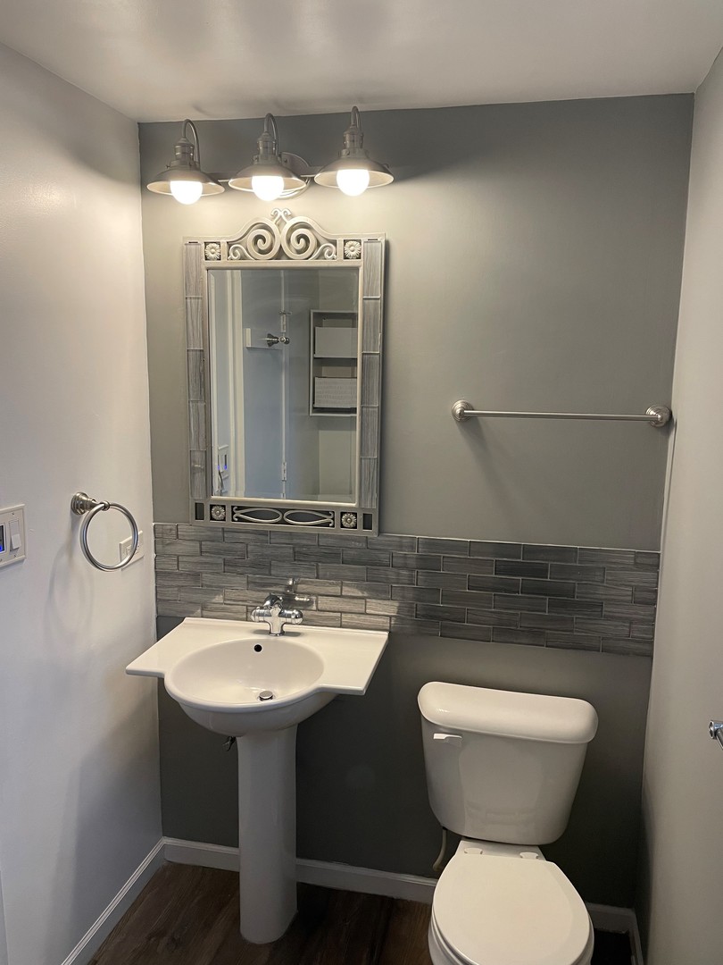 1438 N Campbell Avenue Unit: 3