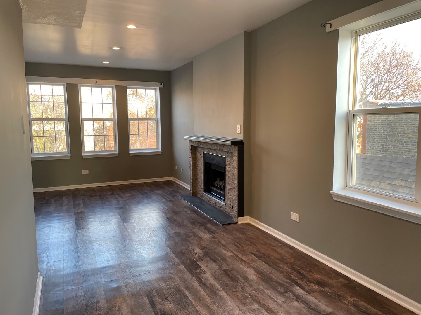 1438 N Campbell Avenue Unit: 3