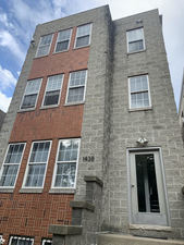 1438 N Campbell Avenue Unit: 3