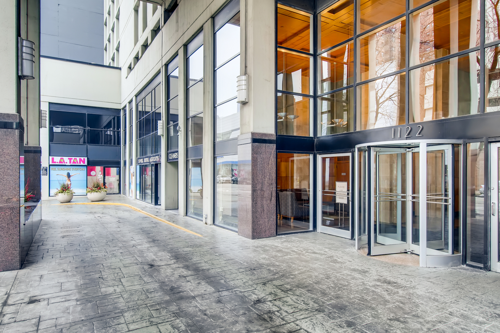 1122 N Clark Street Unit: 3205