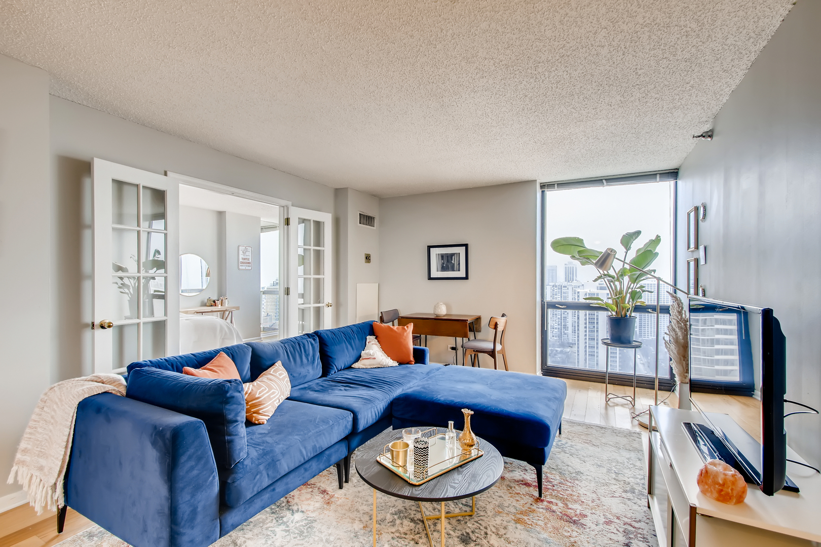 1122 N Clark Street Unit: 3205