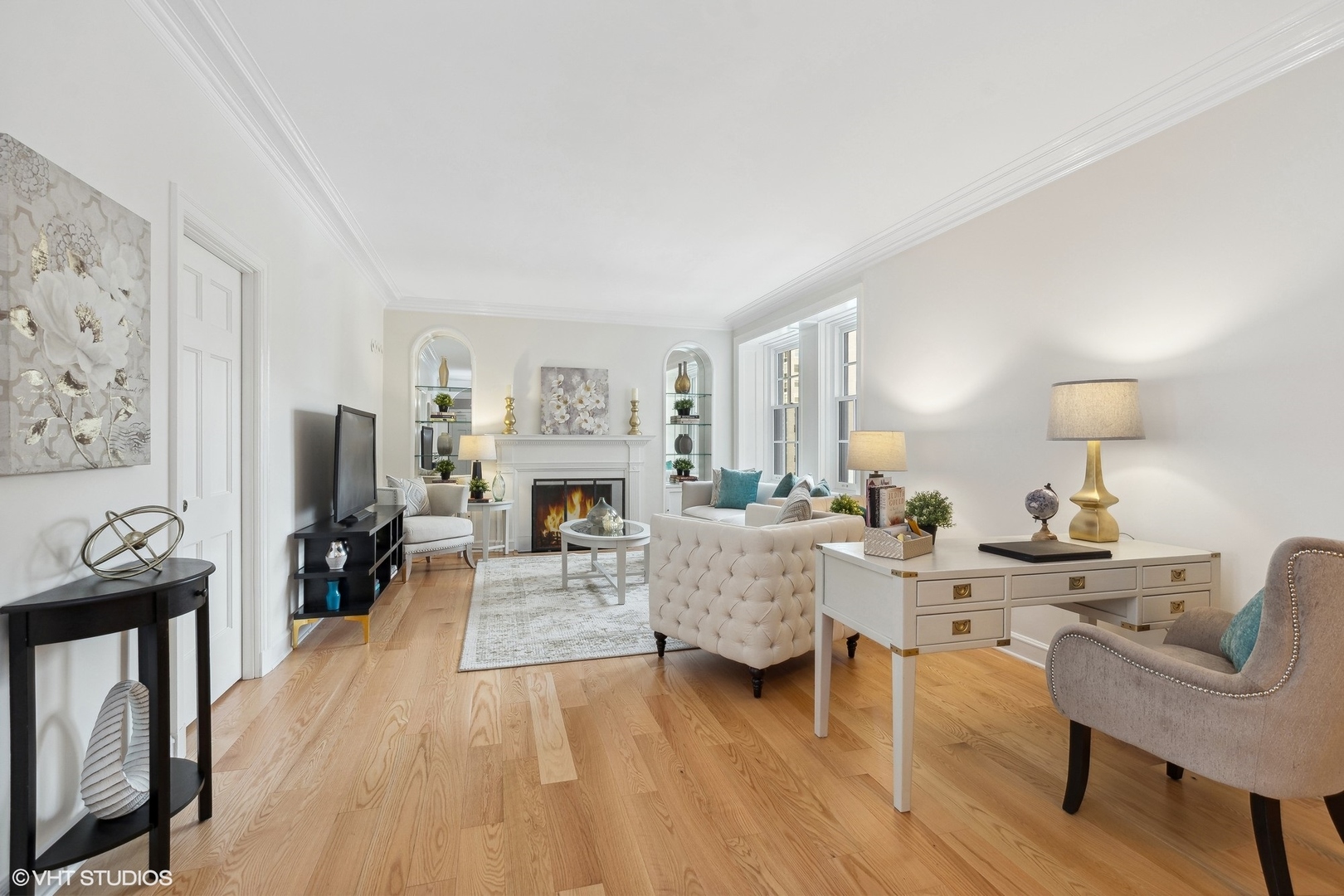 73 E Elm Street Unit: 11D