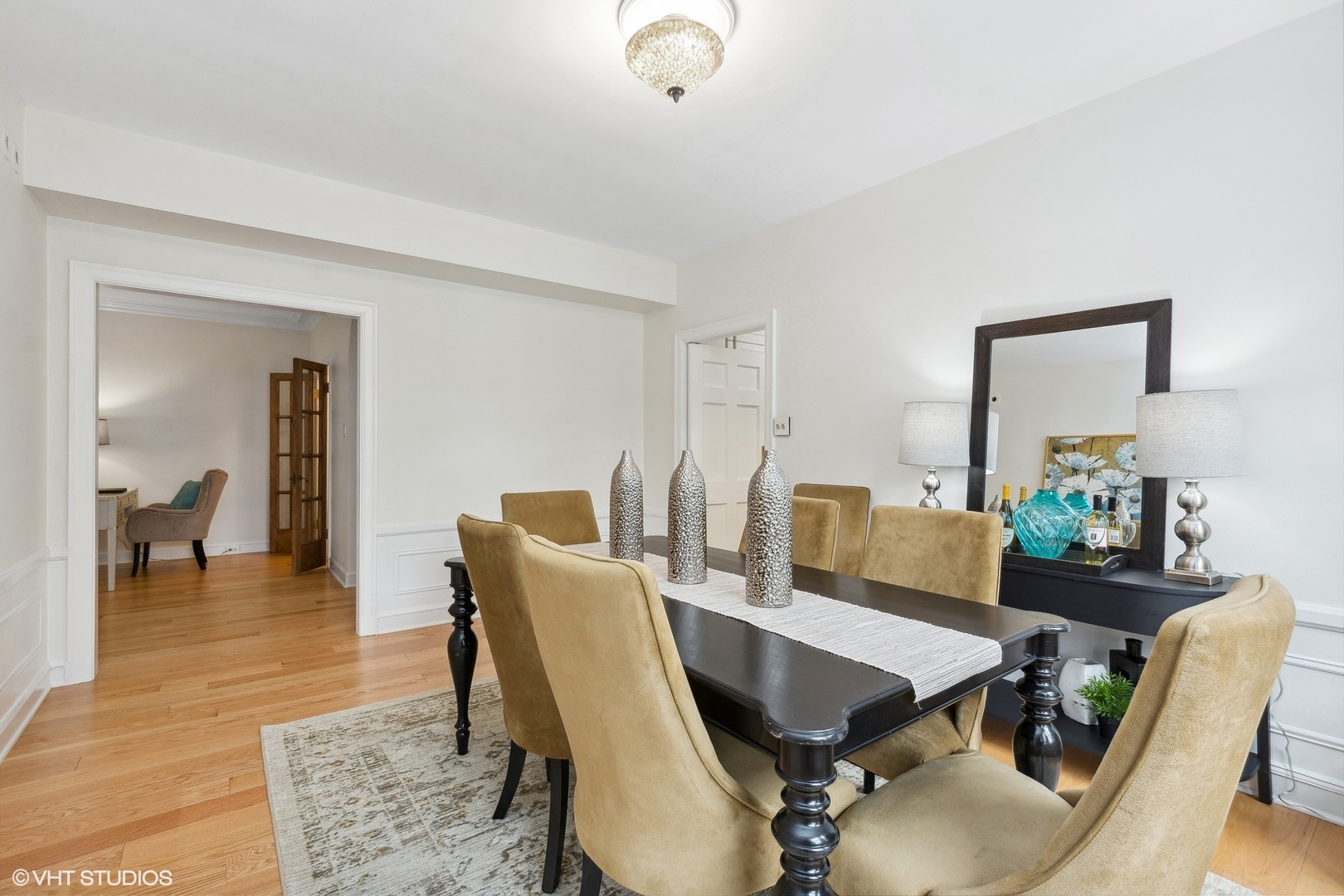 73 E Elm Street Unit: 11D