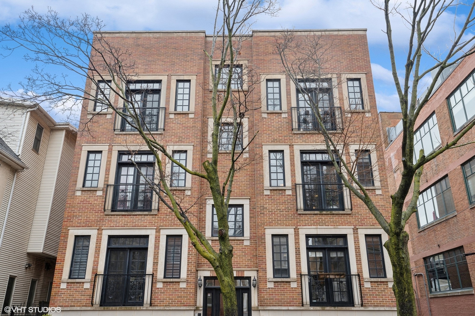 2421 N Racine Avenue Unit: 2S