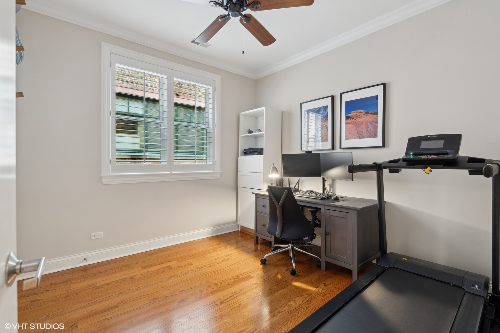 2421 N Racine Avenue Unit: 2S