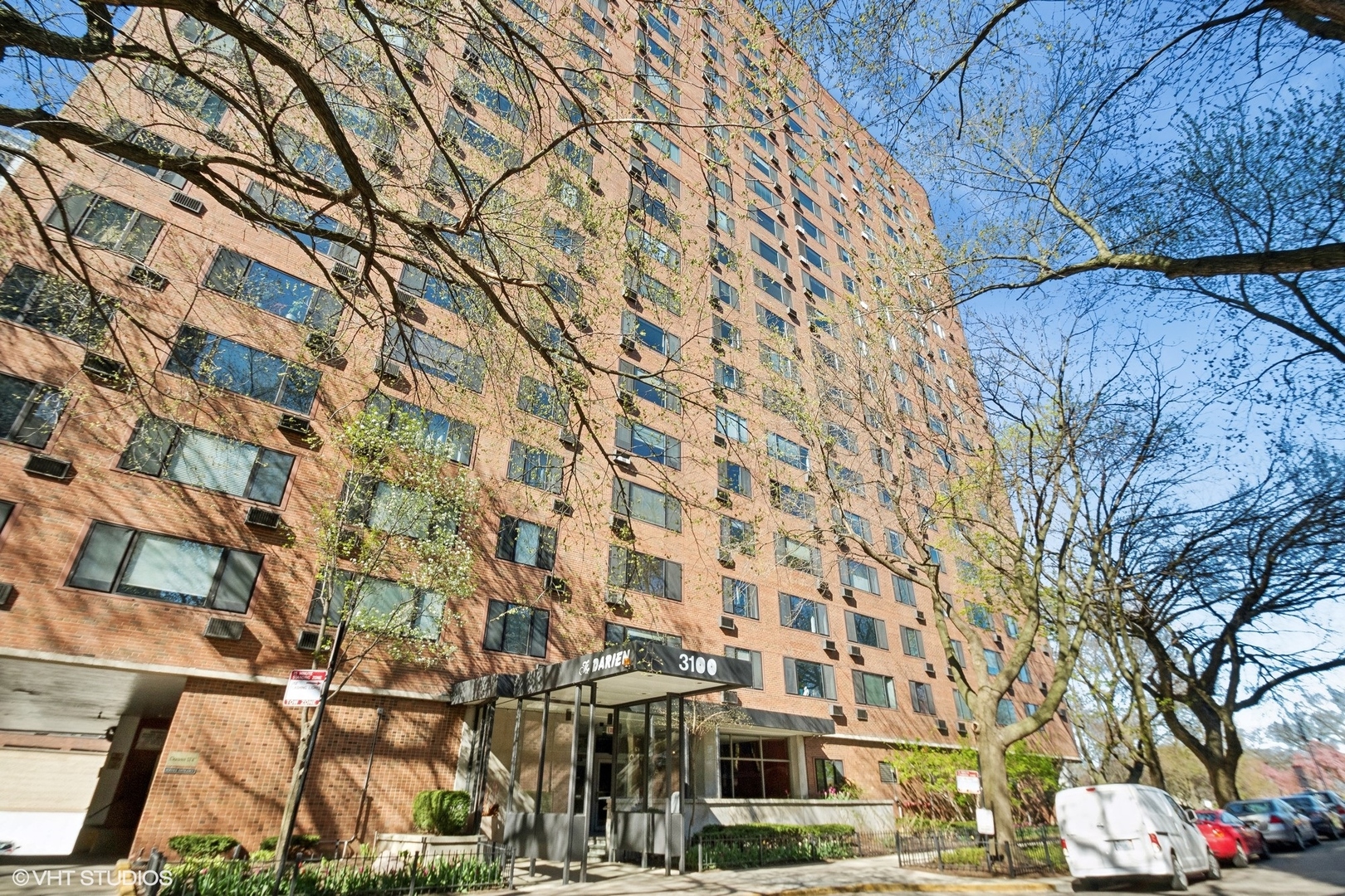 3100 N lake shore Drive Unit: 1113