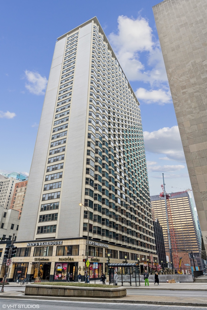 535 N Michigan Avenue Unit: 2606