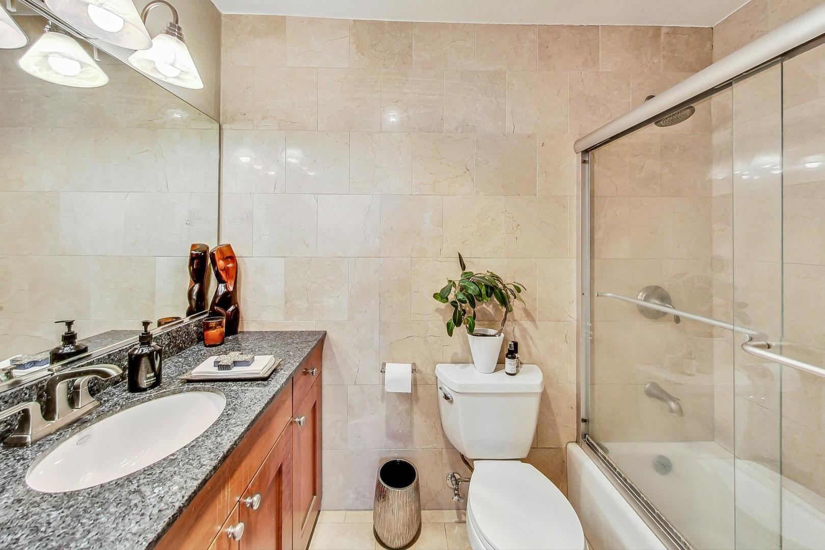 70 W Burton Place Unit: 2601