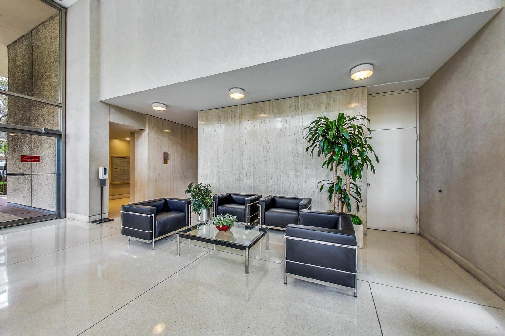 70 W Burton Place Unit: 2601