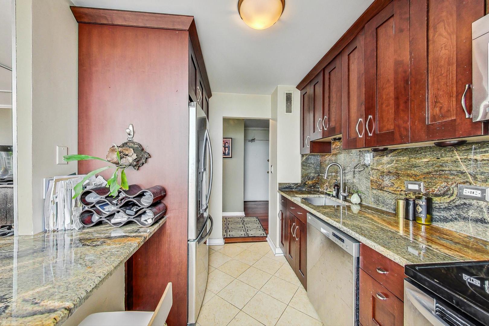 70 W Burton Place Unit: 2601