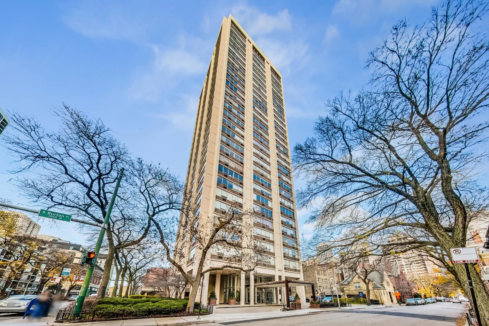 70 W Burton Place Unit: 2601