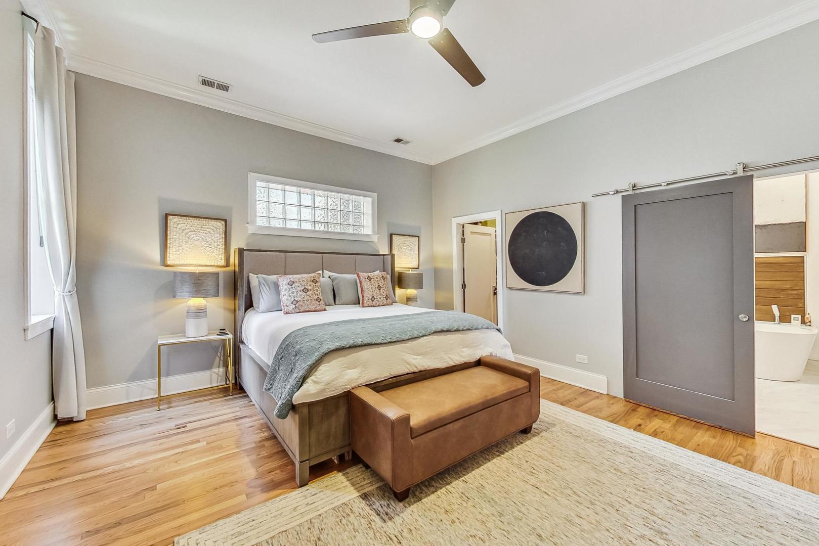 243 W Scott Street Unit: 2