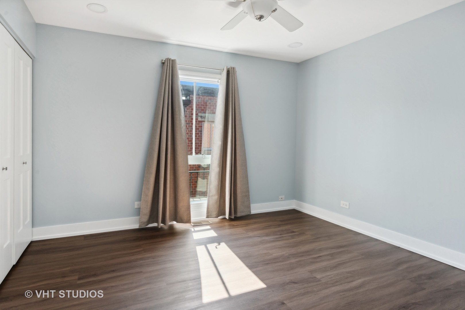 1135 W Newport Avenue Unit: D