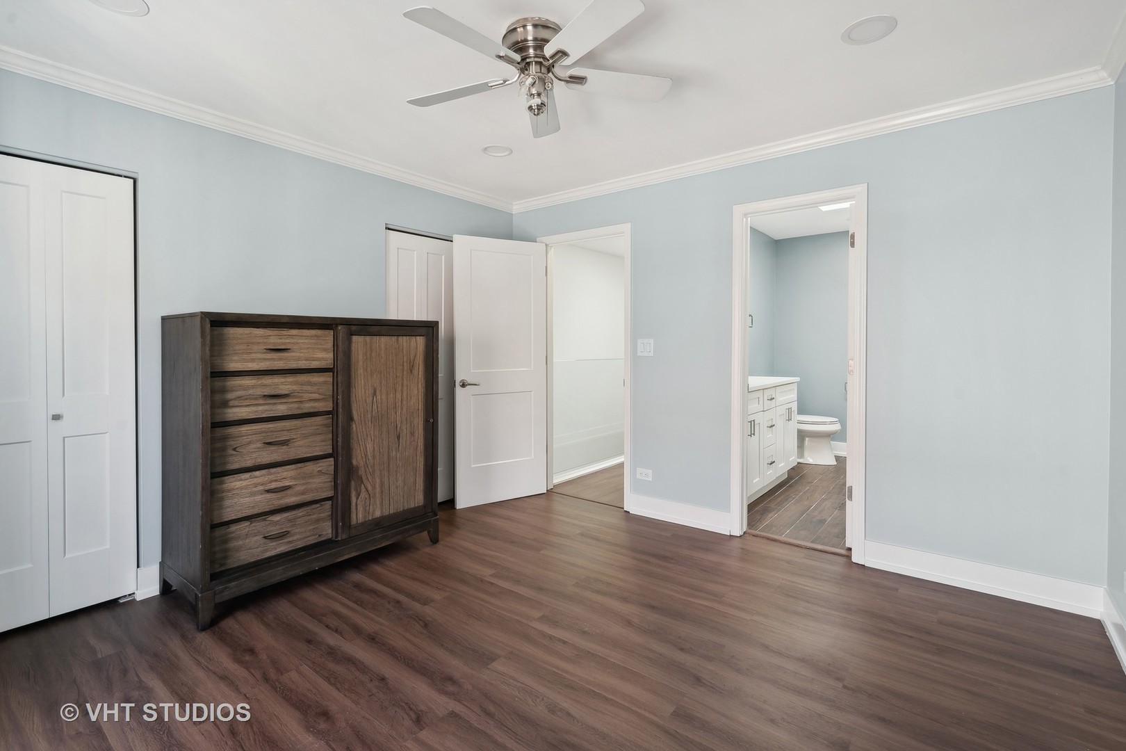 1135 W Newport Avenue Unit: D