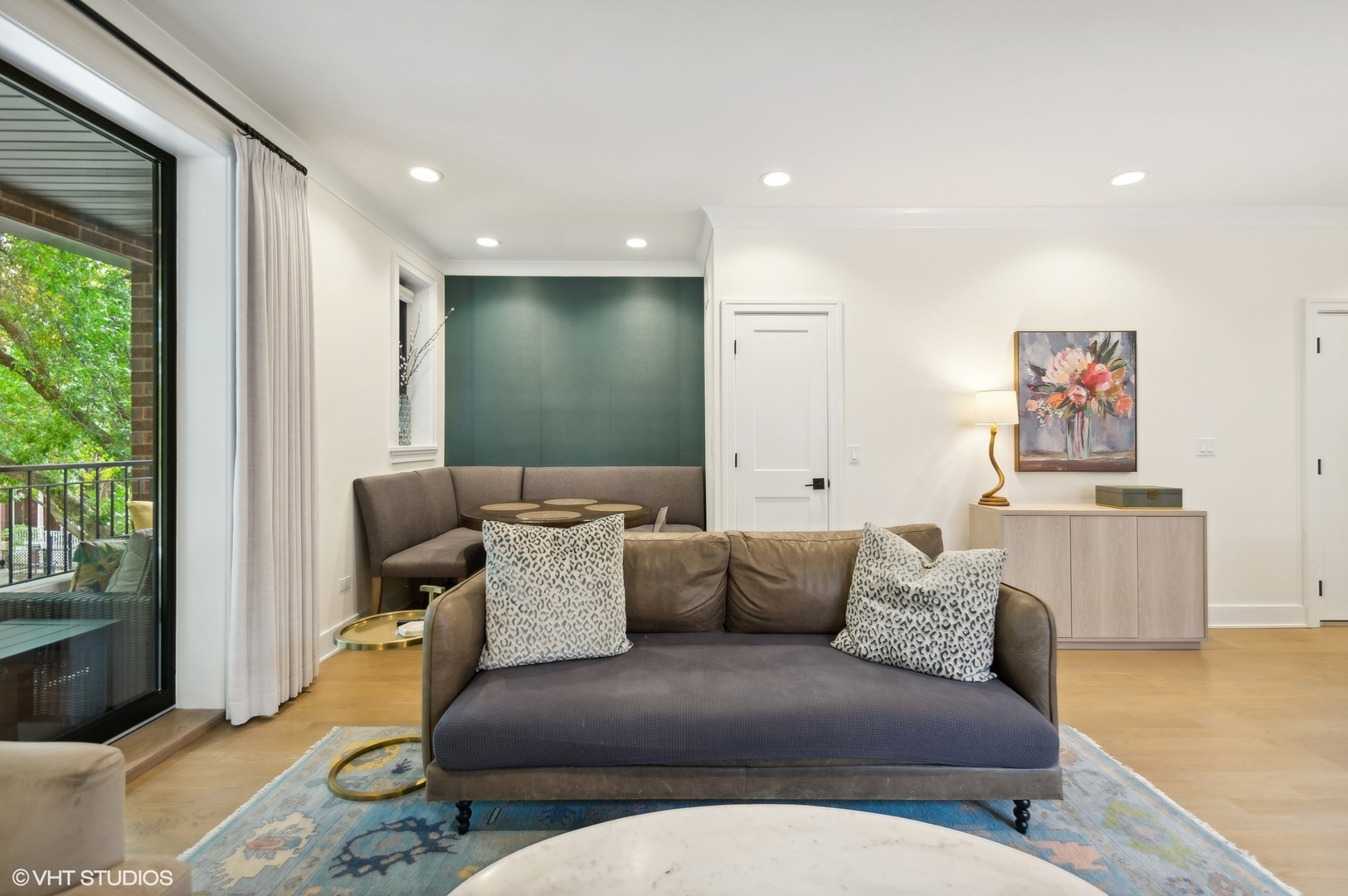 4930 N Damen Avenue Unit: 2