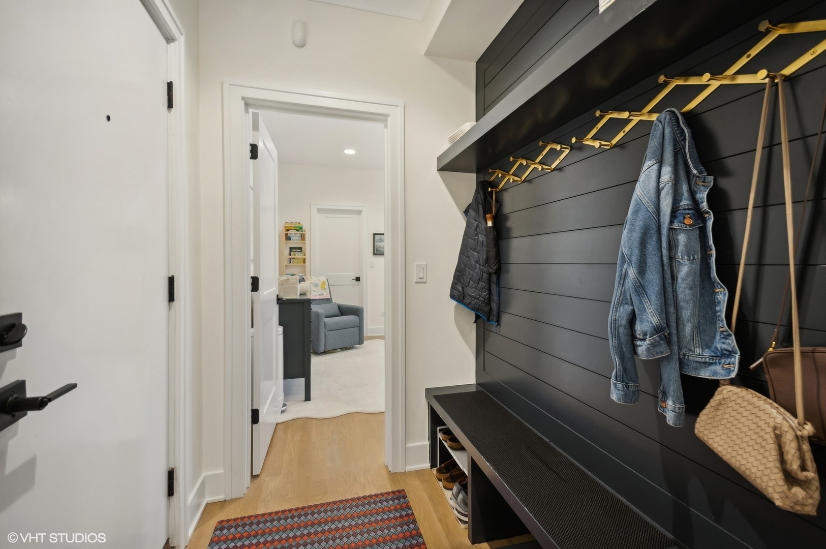 4930 N Damen Avenue Unit: 2