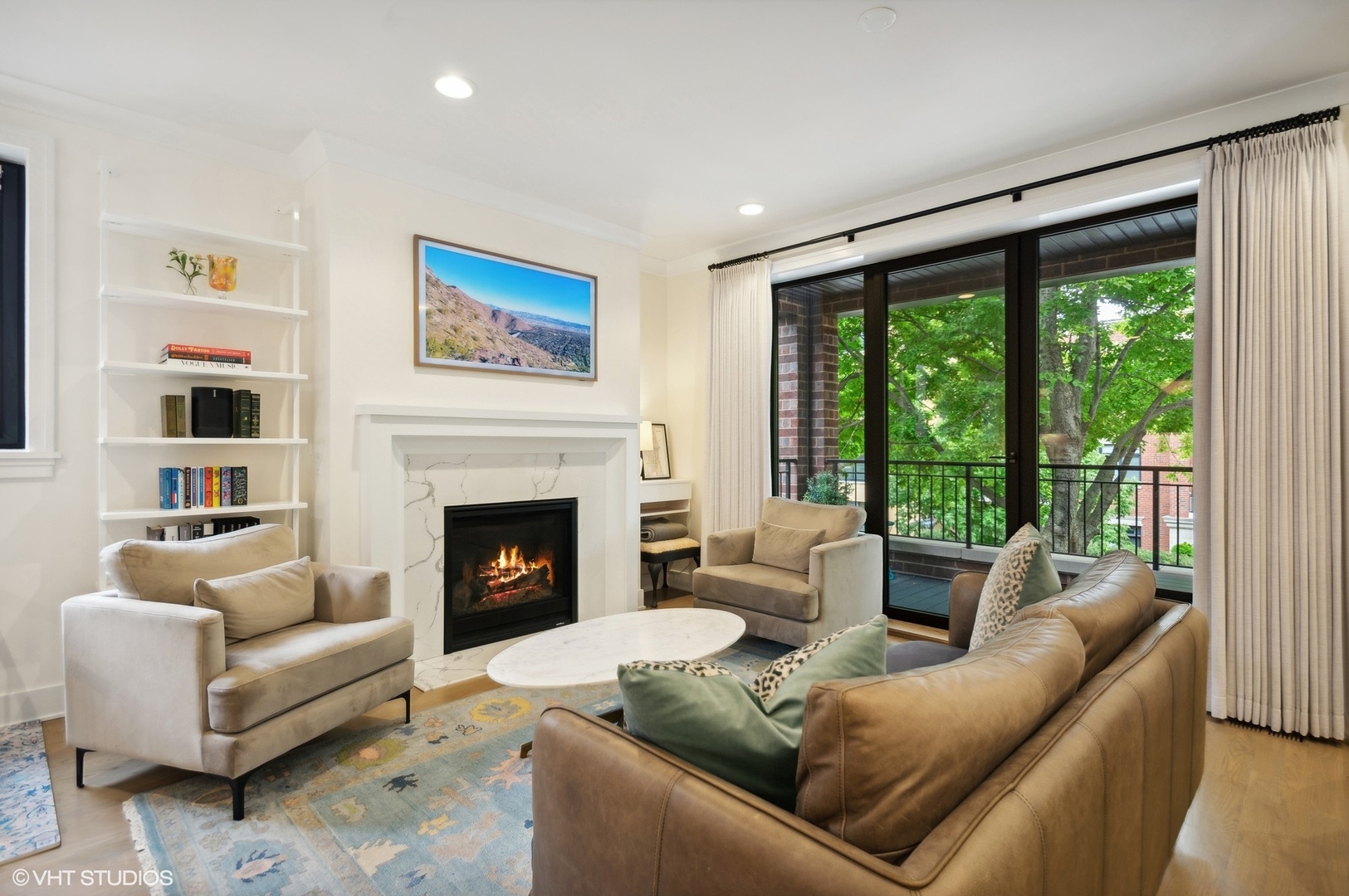 4930 N Damen Avenue Unit: 2