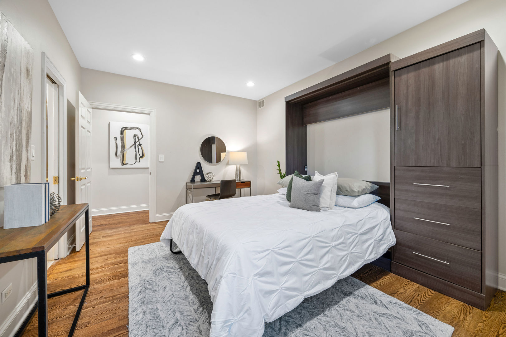 1456 W Wolfram Street Unit: 2