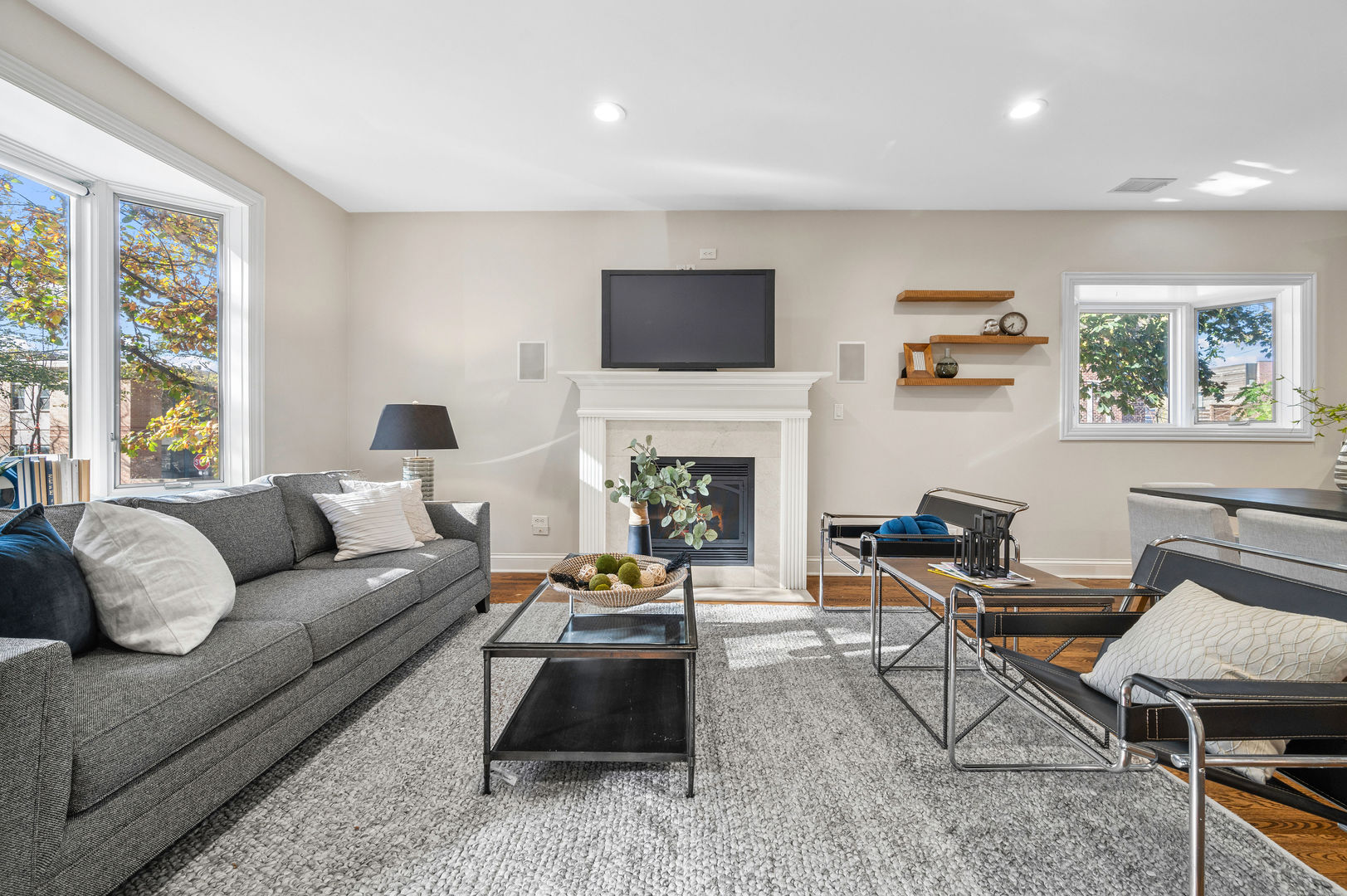 1456 W Wolfram Street Unit: 2