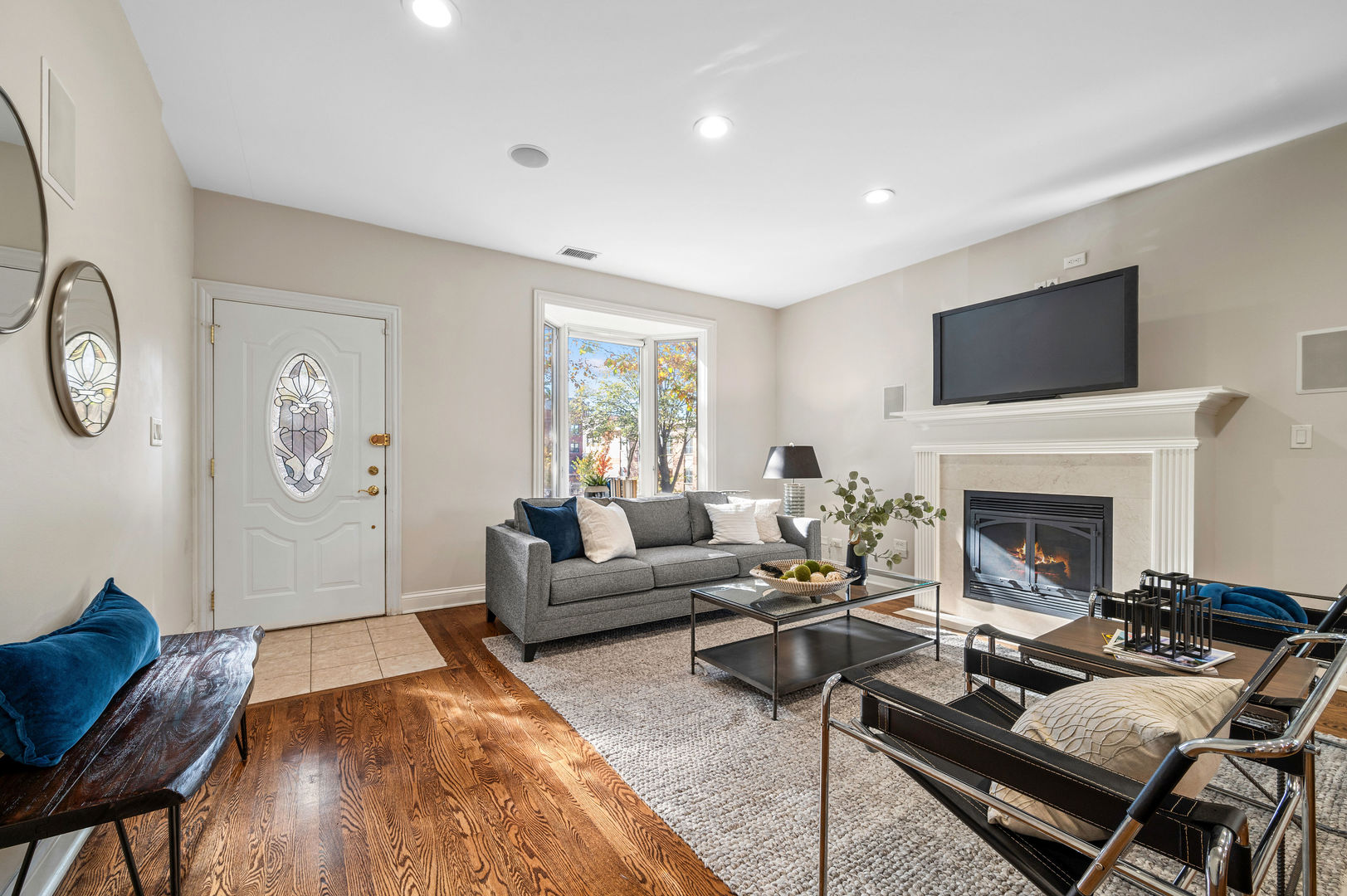 1456 W Wolfram Street Unit: 2