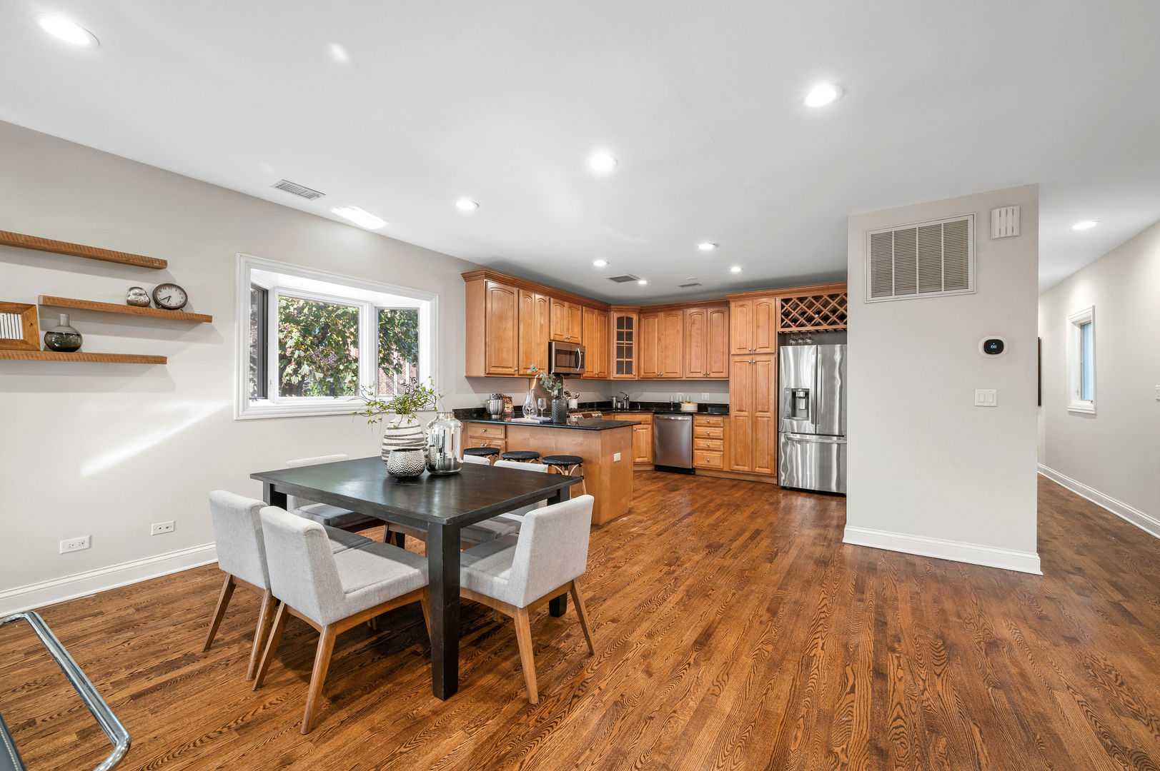 1456 W Wolfram Street Unit: 2