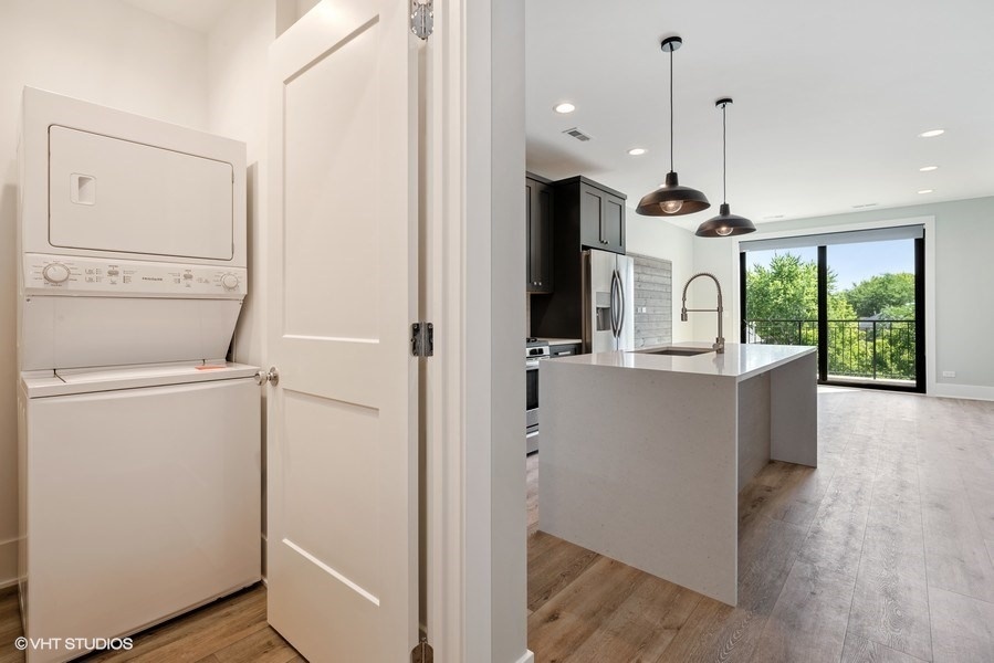 3720 N Ashland Avenue Unit: 304