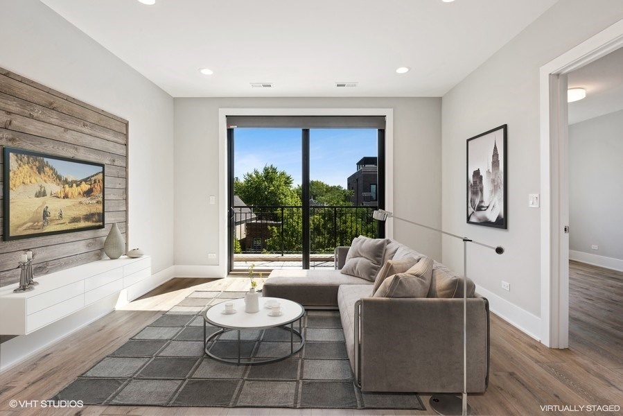 3720 N Ashland Avenue Unit: 304