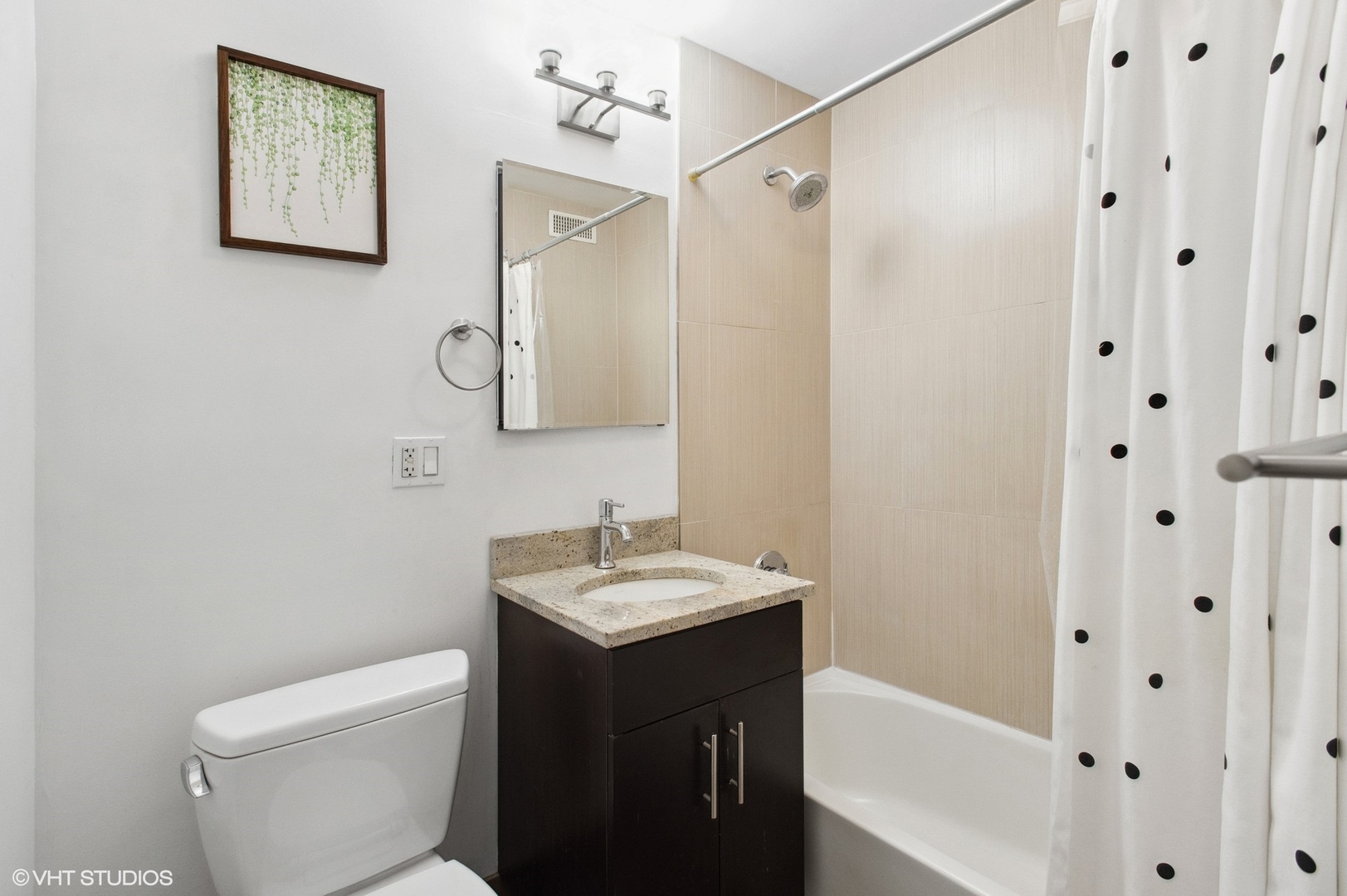 2930 N Sheridan Road Unit: 1511