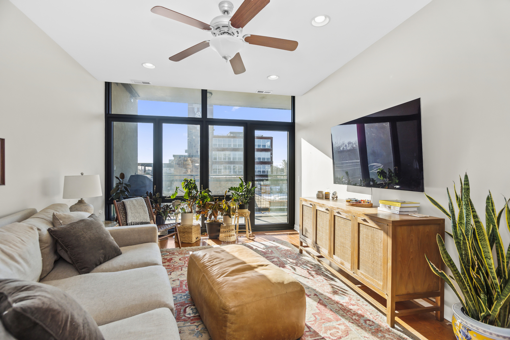 3946 N Ravenswood Avenue Unit: 509