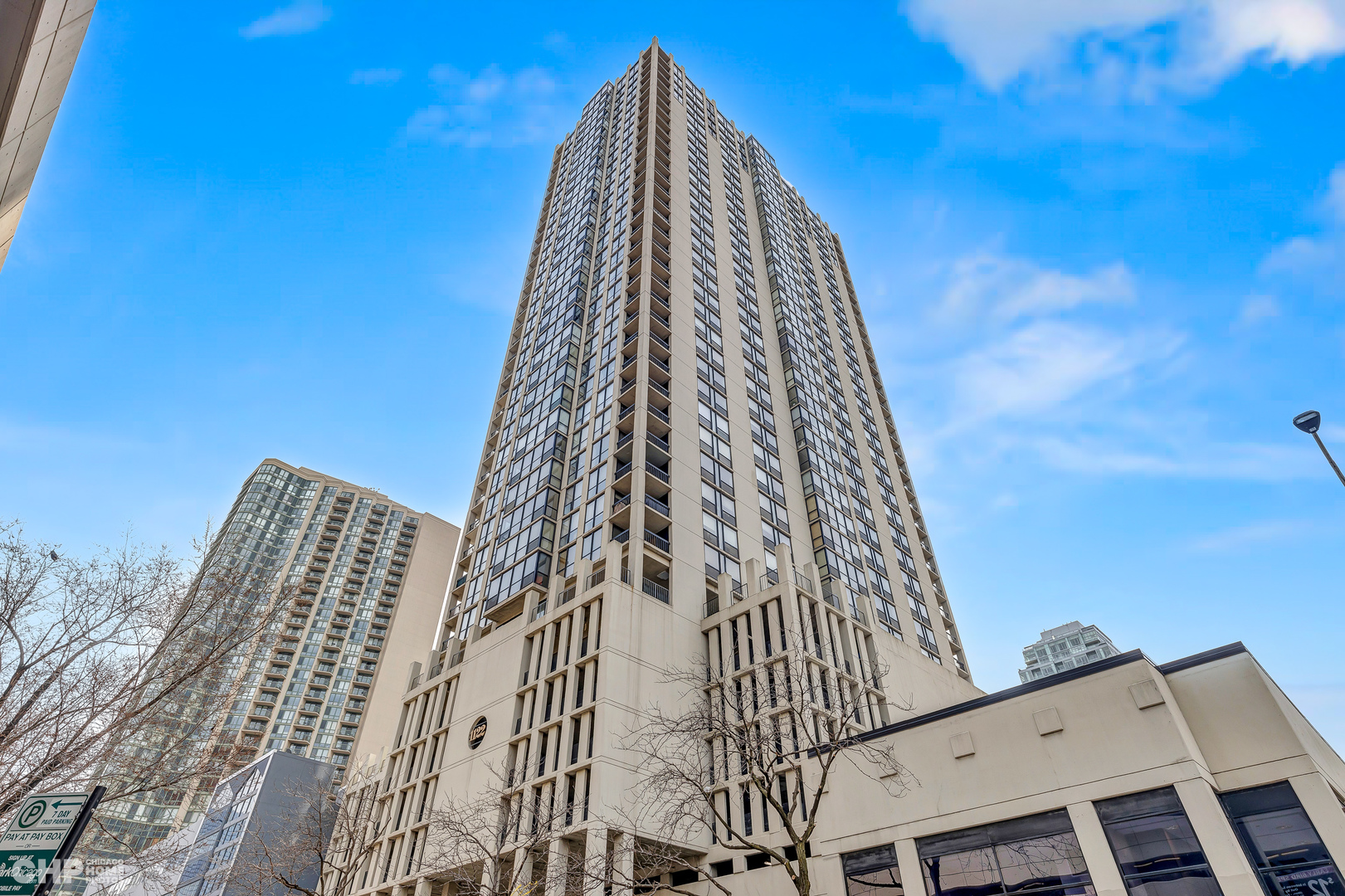 1122 N Clark Street Unit: 3606