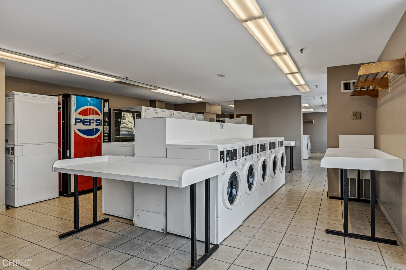 1122 N Clark Street Unit: 3606